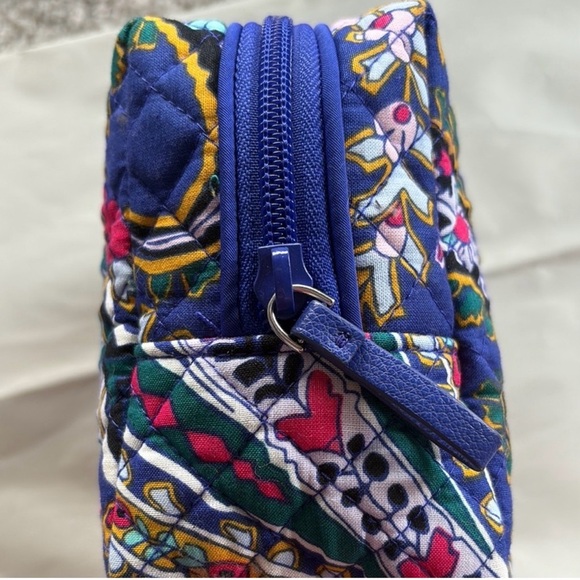 Vera Bradley Quilted Cosmetic Bag with plastic lining - Picture 7 of 7
